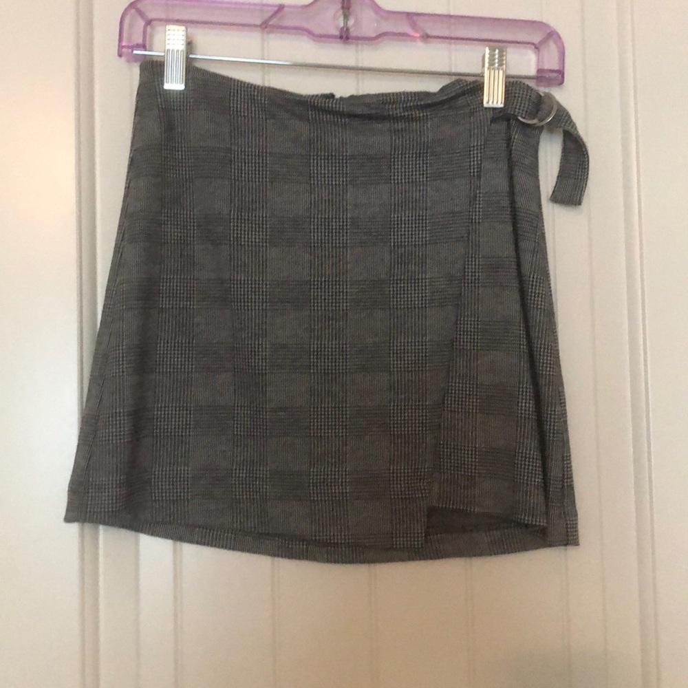 Mossimo gray plaid belted skirt